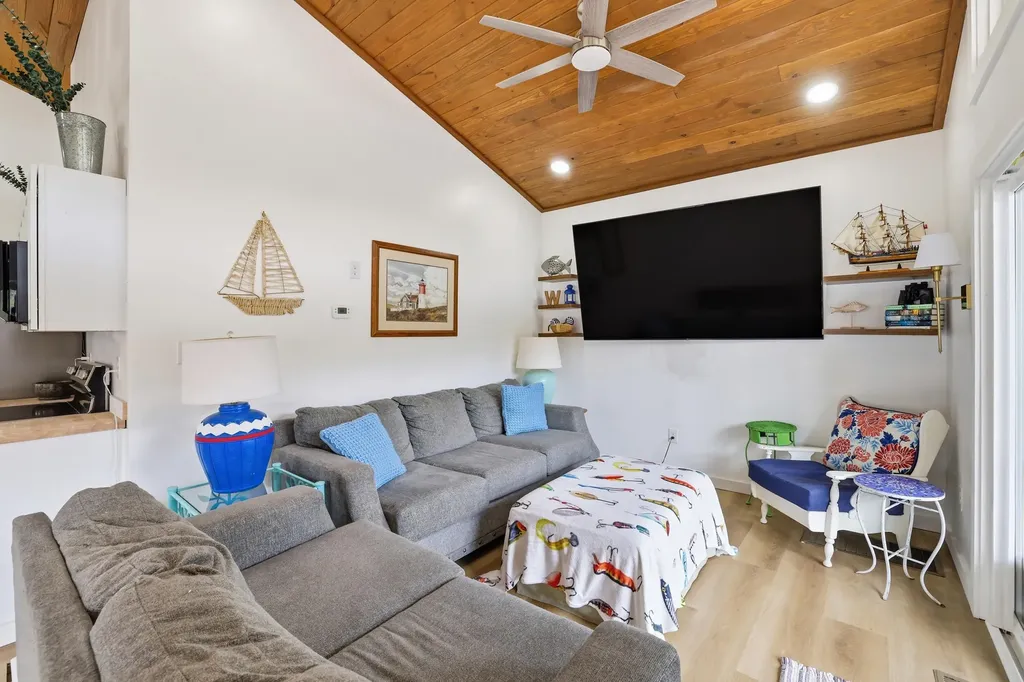 1768 Wells Landing Road Danville KY 40422