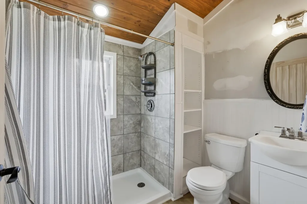 1768 Wells Landing Road Danville KY 40422