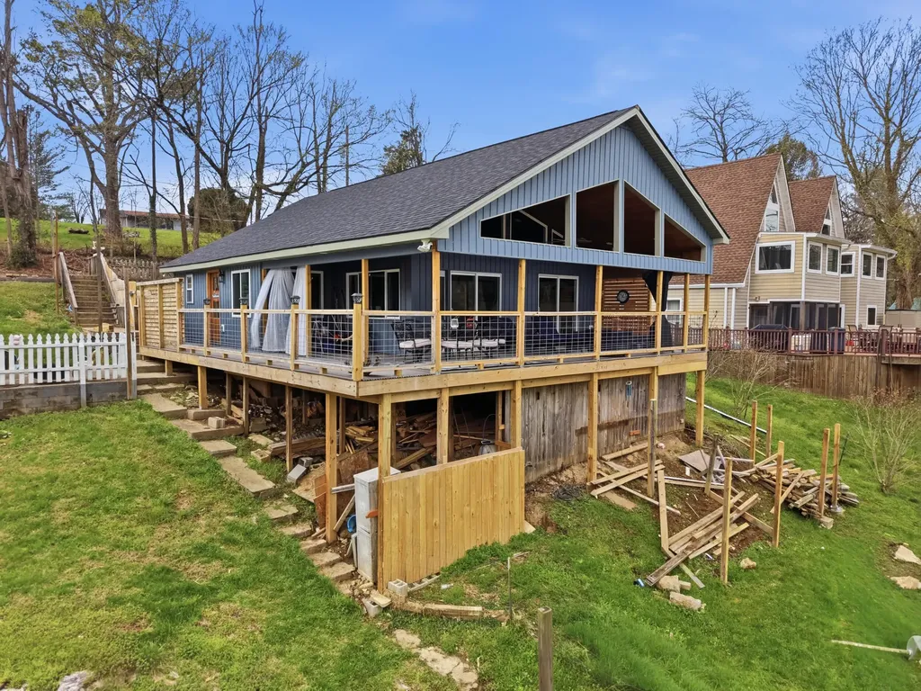 1768 Wells Landing Road Danville KY 40422