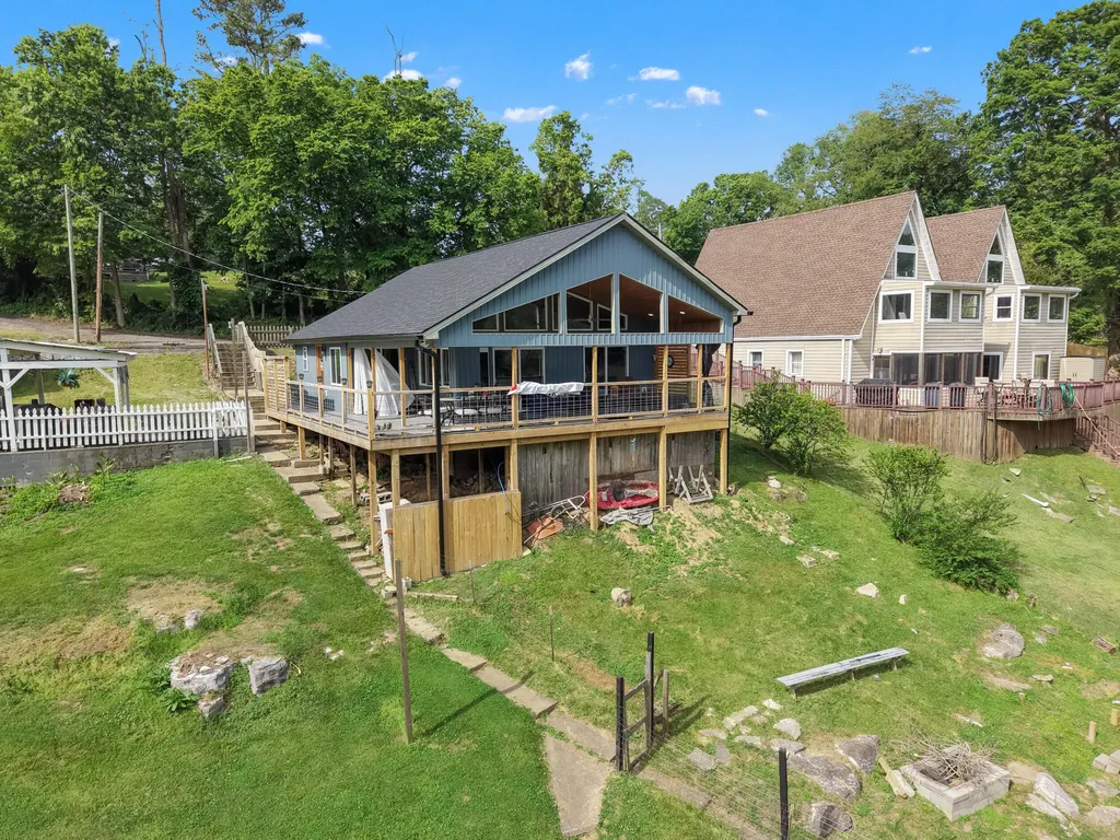 1768 Wells Landing Road Danville KY 40422