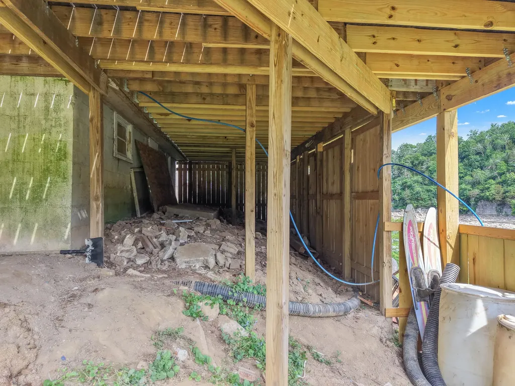 1768 Wells Landing Road Danville KY 40422