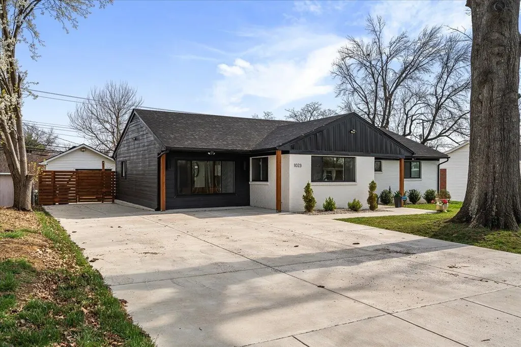 1023 Claiborne Way Lexington KY 40517