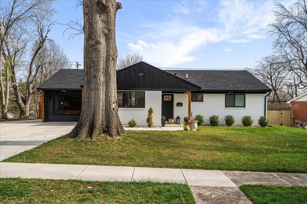 1023 Claiborne Way Lexington KY 40517