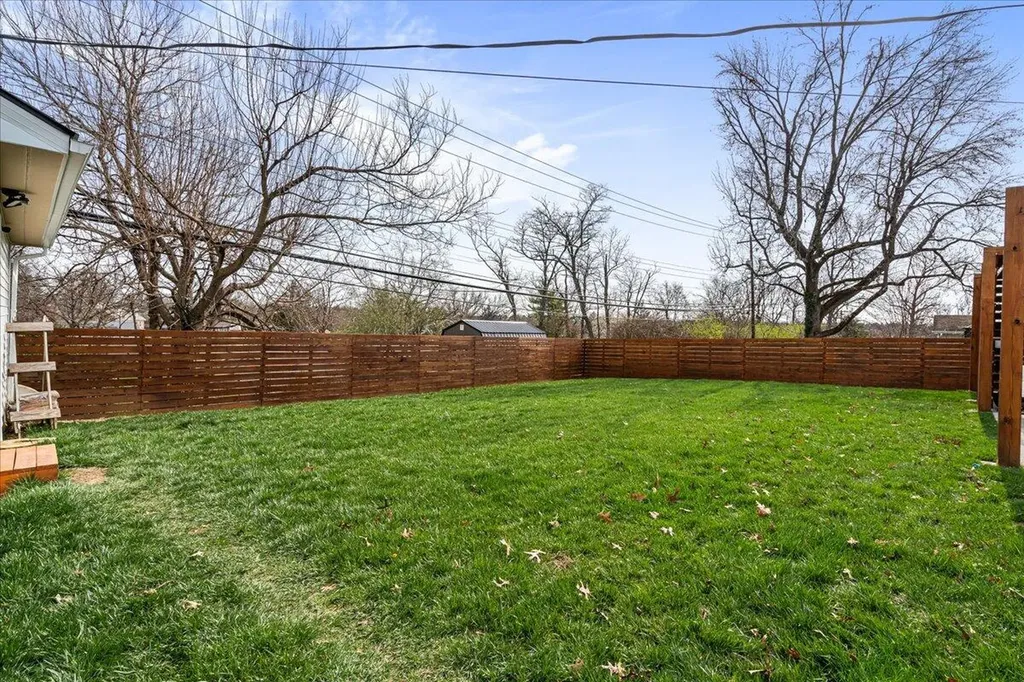 1023 Claiborne Way Lexington KY 40517