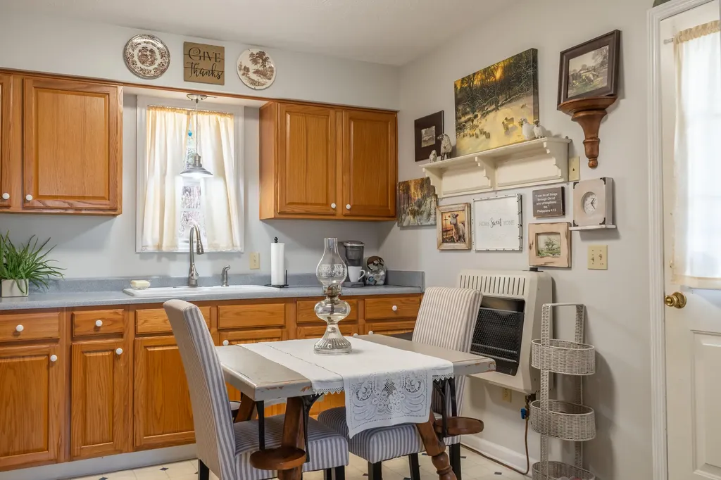 77 Scott Hill Road Irvine KY 40336