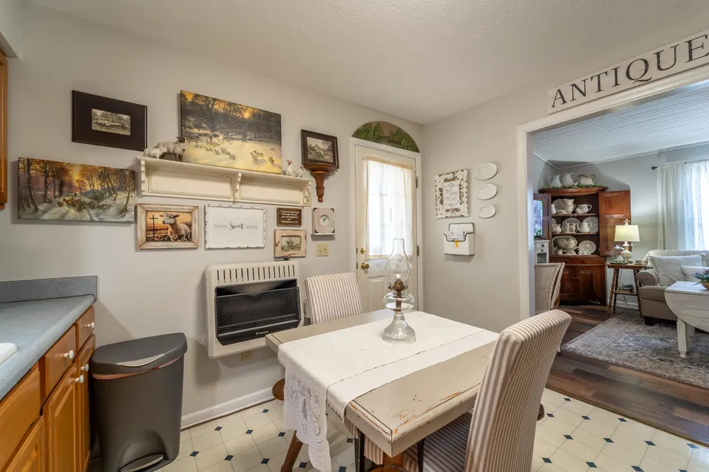 77 Scott Hill Road Irvine KY 40336