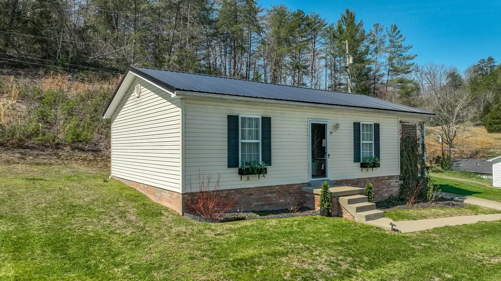 77 Scott Hill Road Irvine KY 40336