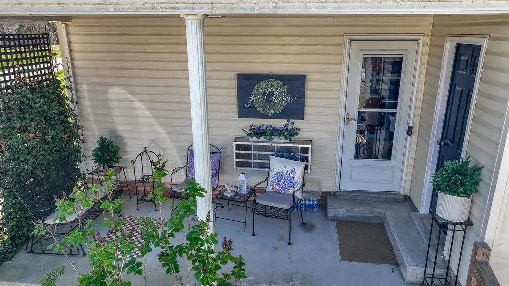 77 Scott Hill Road Irvine KY 40336