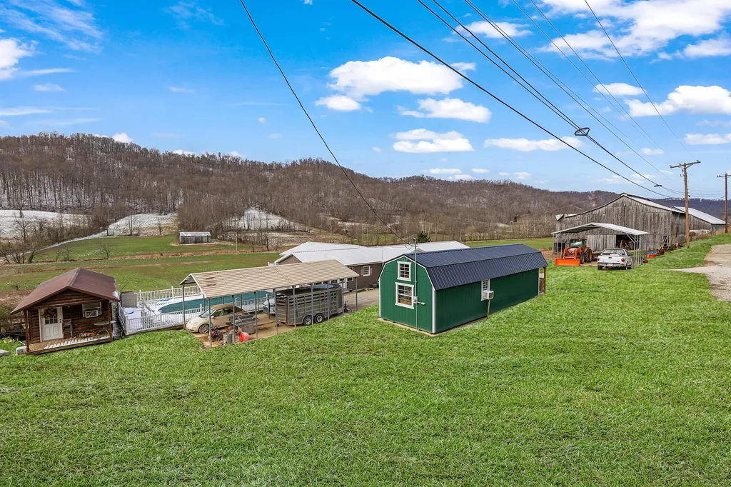 37 Westerfield Lane Vanceburg KY 41179