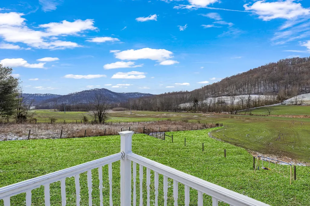 37 Westerfield Lane Vanceburg KY 41179