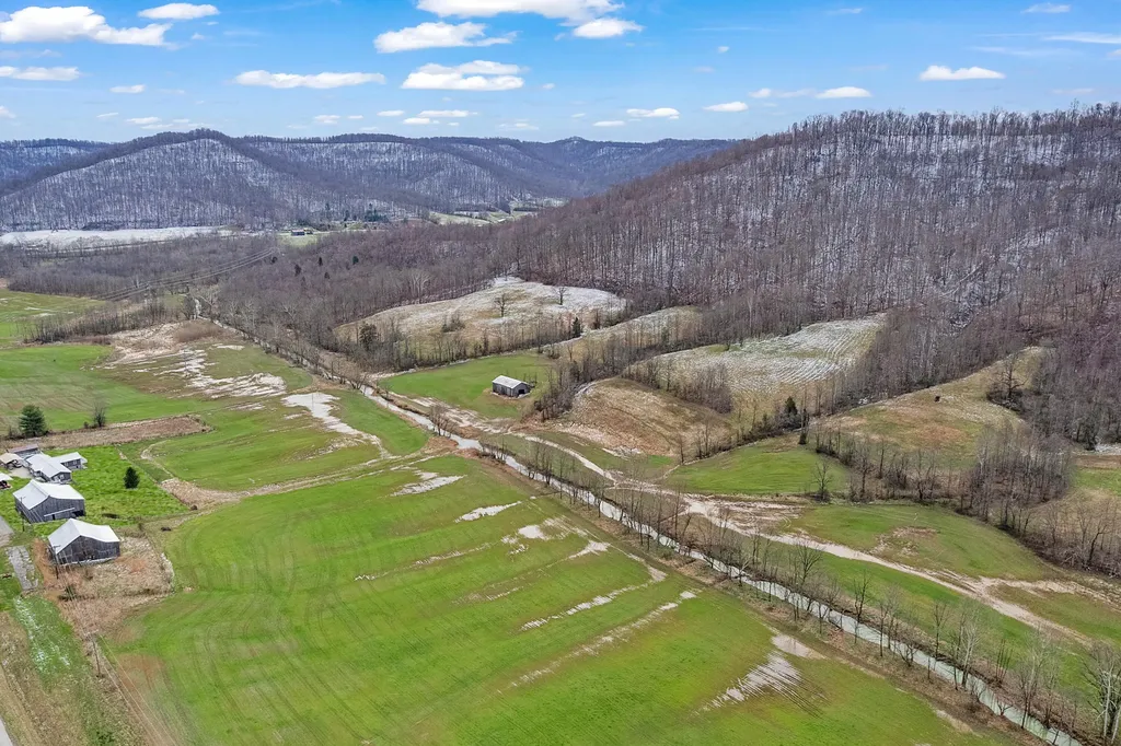 37 Westerfield Lane Vanceburg KY 41179