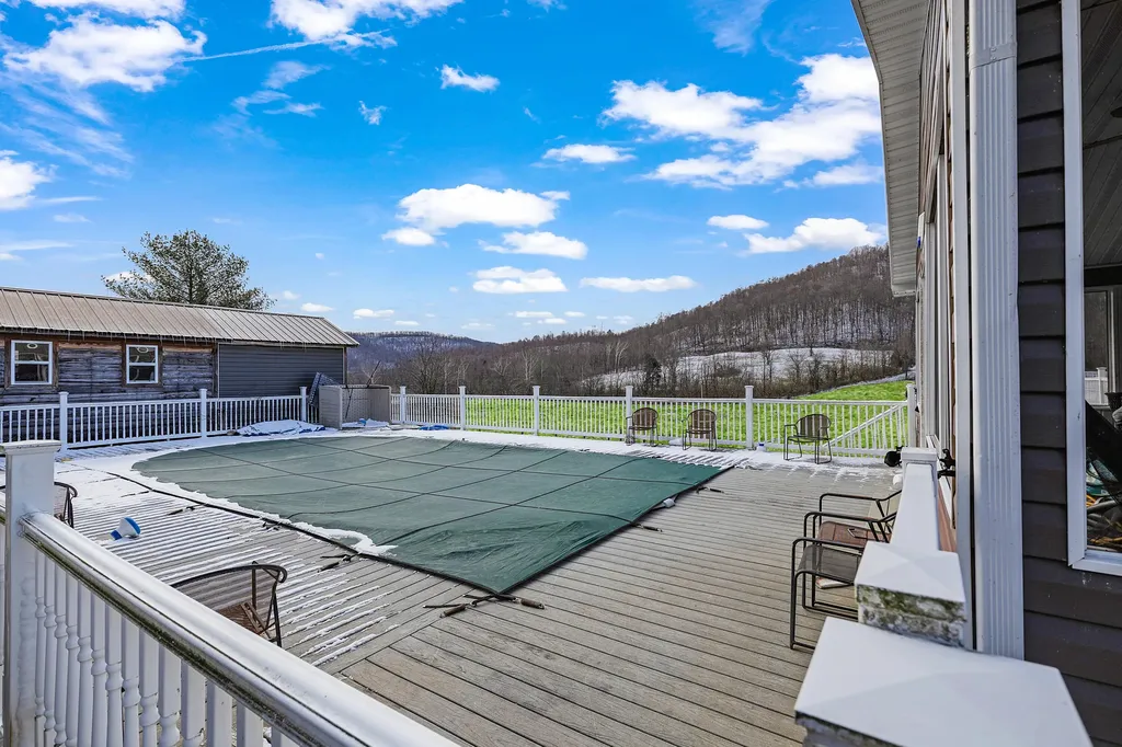 37 Westerfield Lane Vanceburg KY 41179