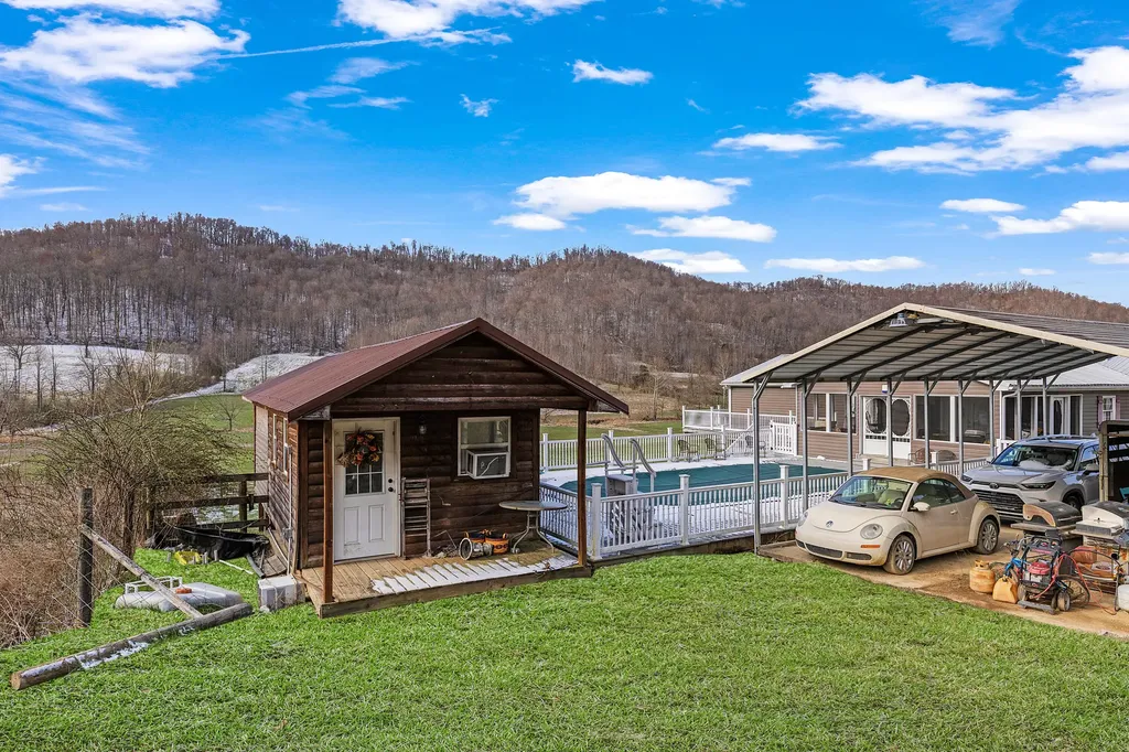 37 Westerfield Lane Vanceburg KY 41179