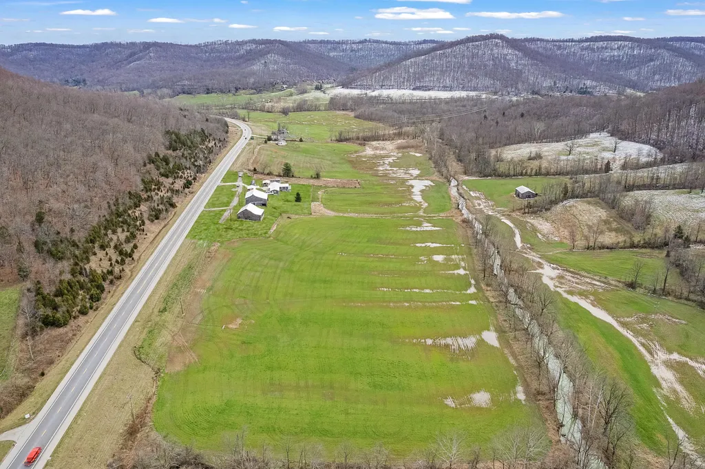 37 Westerfield Lane Vanceburg KY 41179