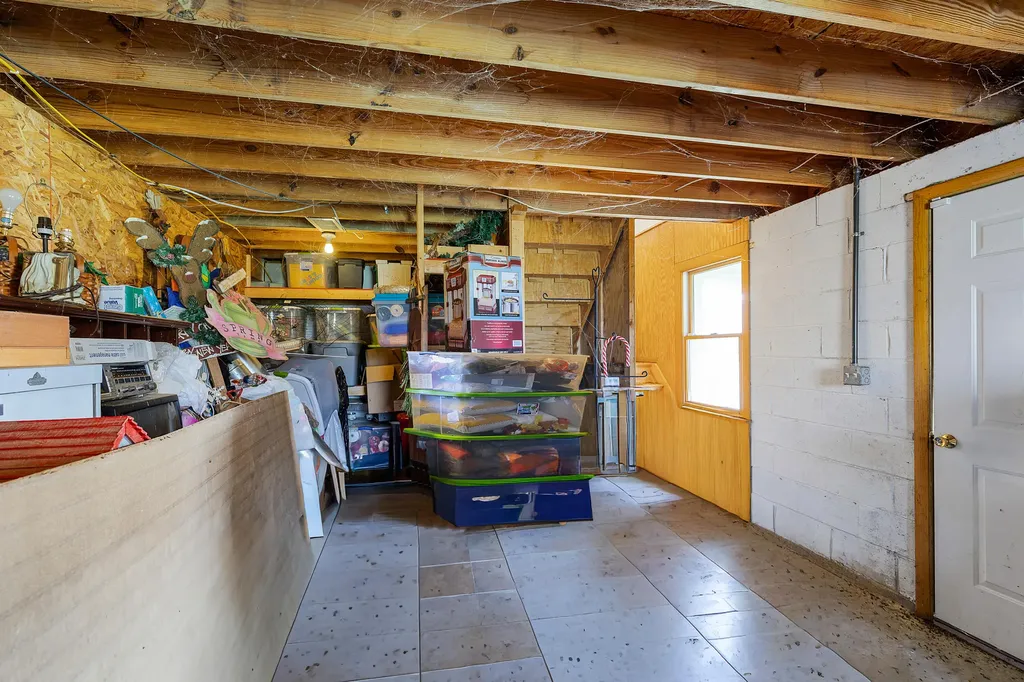 37 Westerfield Lane Vanceburg KY 41179