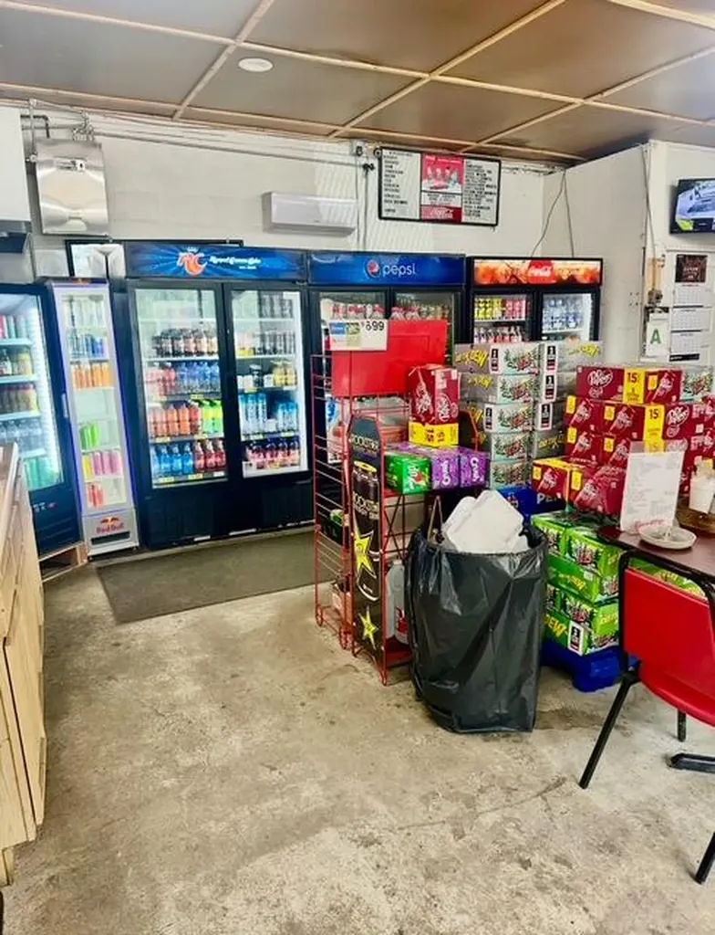 8249 Us Highway 119 Calvin KY 40813