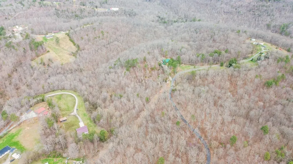 11 Acres Jeru Knob Road Burnside KY 42519