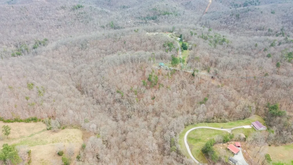 11 Acres Jeru Knob Road Burnside KY 42519