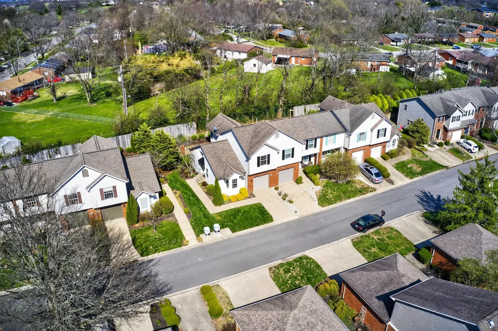 1517 Casper Court Lexington KY 40511