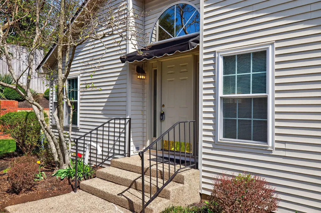 1517 Casper Court Lexington KY 40511