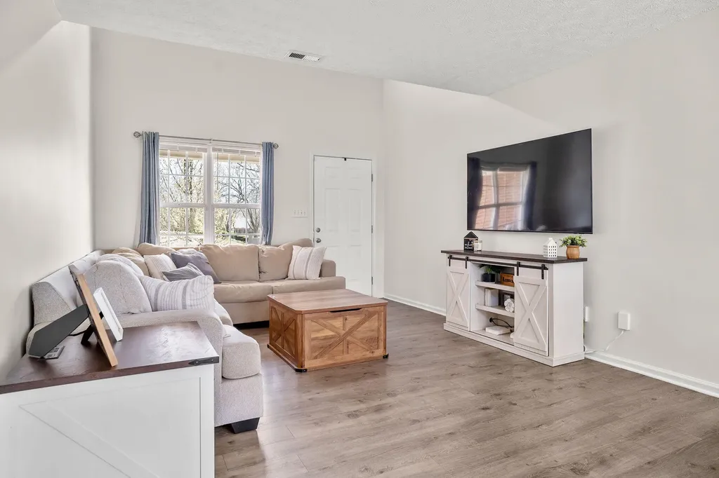 289 Lucille Drive Lexington KY 40511