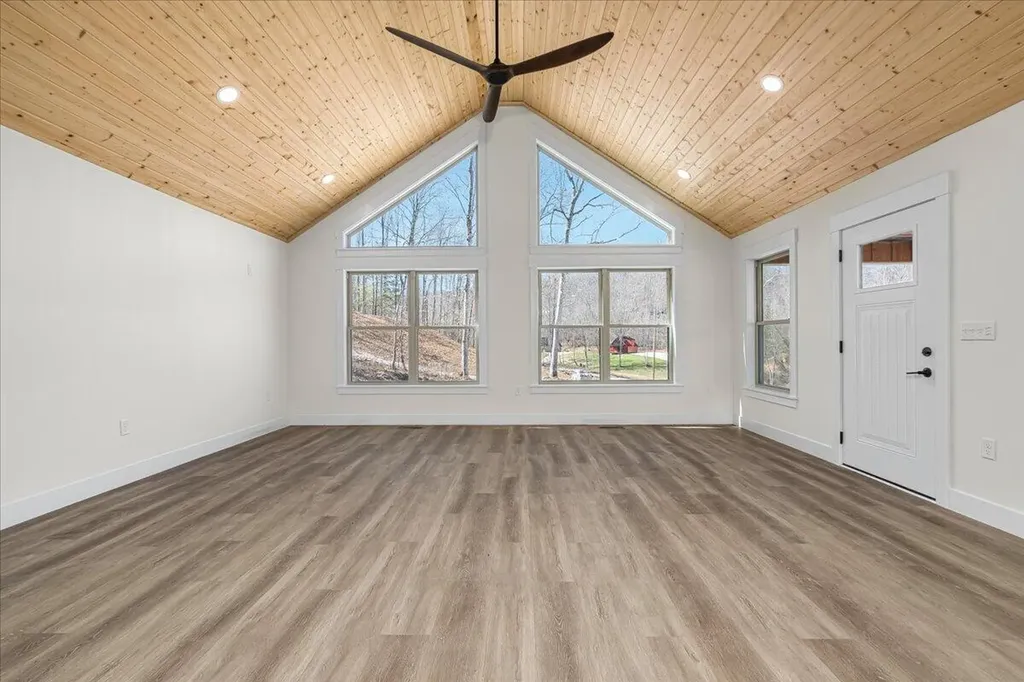 4 Barkers Branch Road Stanton KY 40380