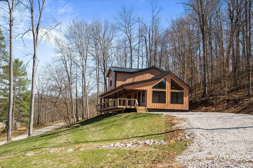 4 Barkers Branch Road Stanton KY 40380