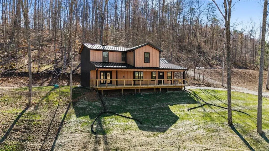 4 Barkers Branch Road Stanton KY 40380