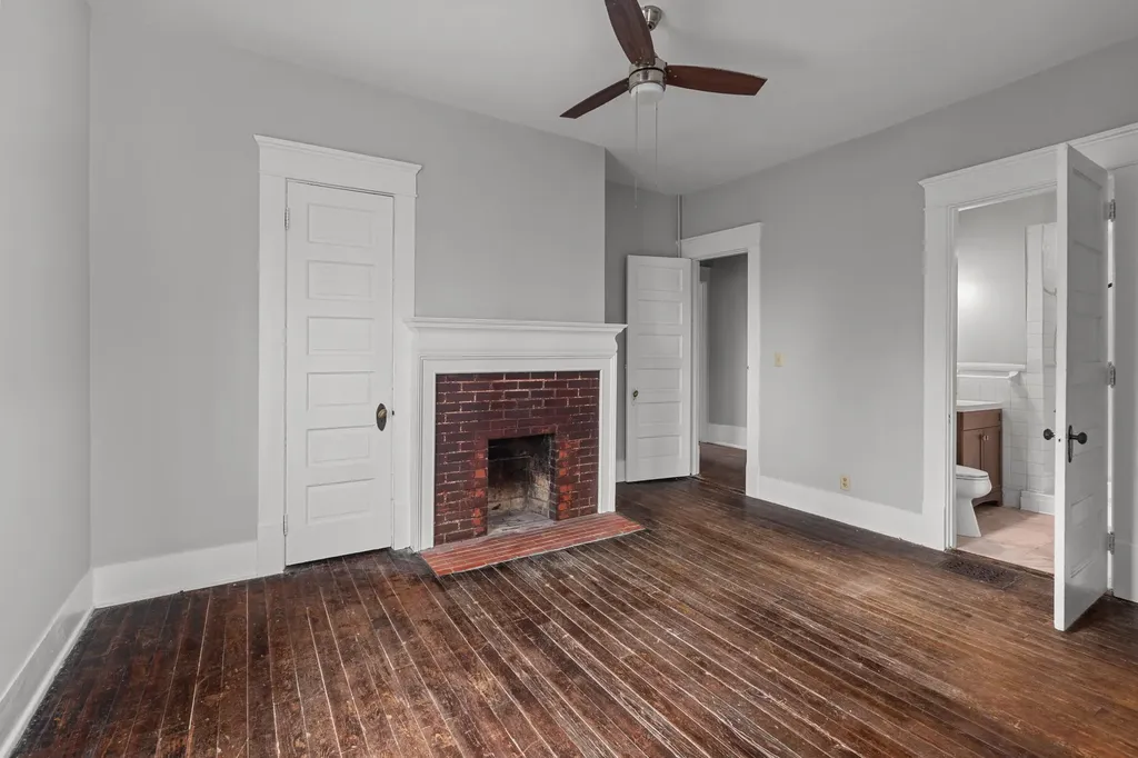 514 Wapping Street Frankfort KY 40601