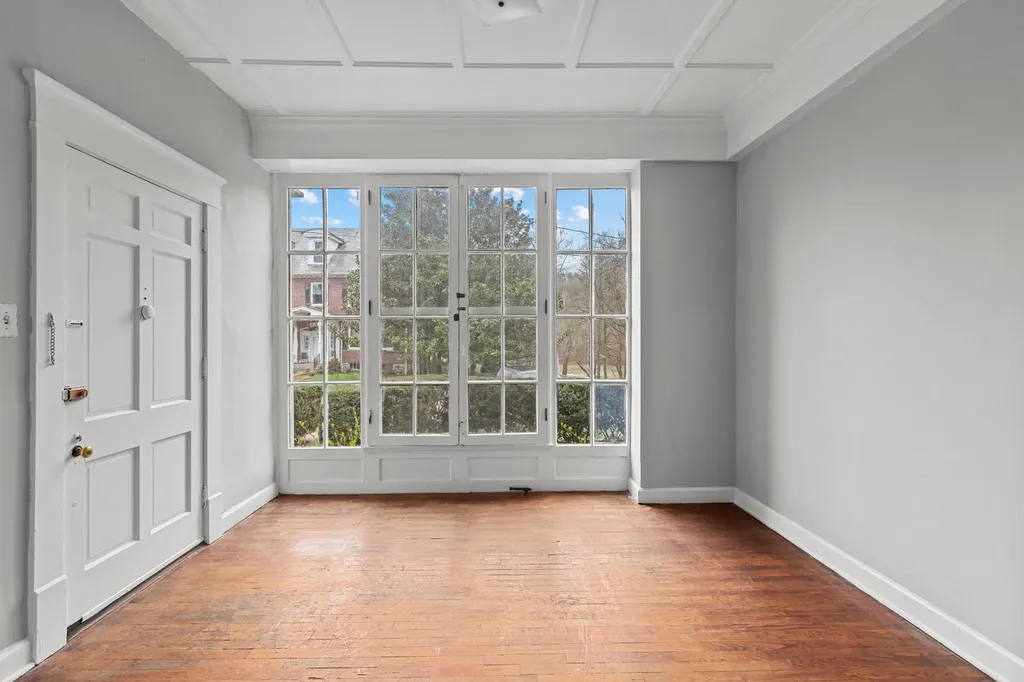 514 Wapping Street Frankfort KY 40601