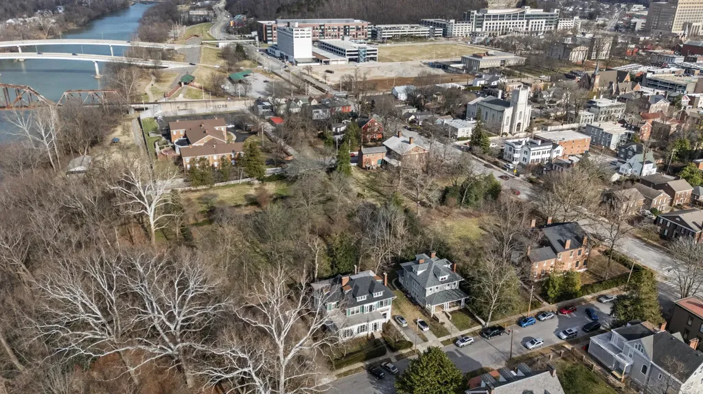 514 Wapping Street Frankfort KY 40601