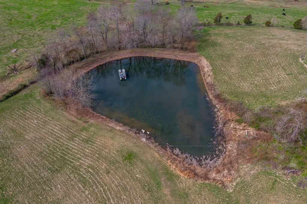 4888 Willailla Road Brodhead KY 40409