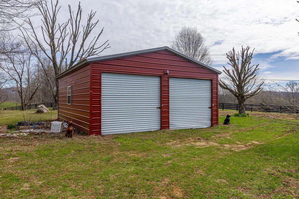 4888 Willailla Road Brodhead KY 40409