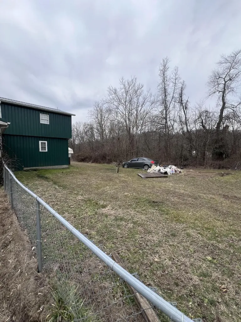 406 Kentucky Route 233 Gray KY 40734