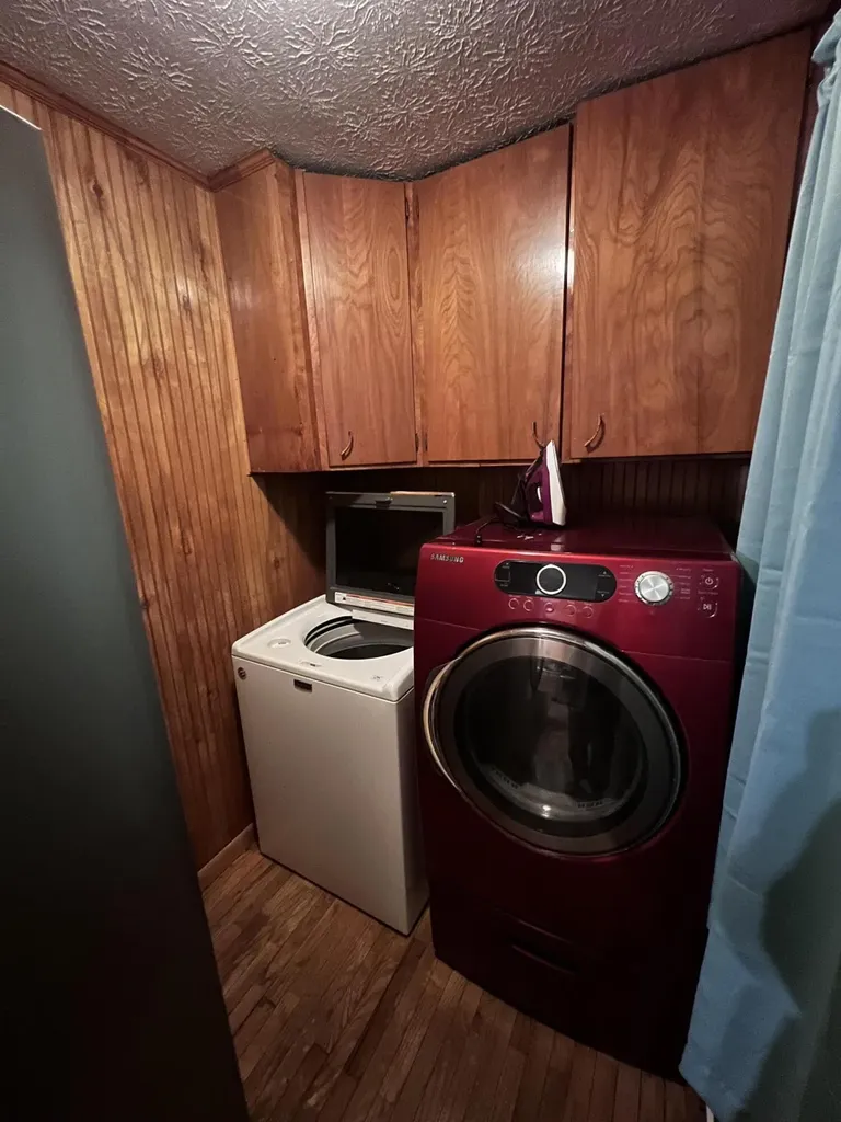 406 Kentucky Route 233 Gray KY 40734