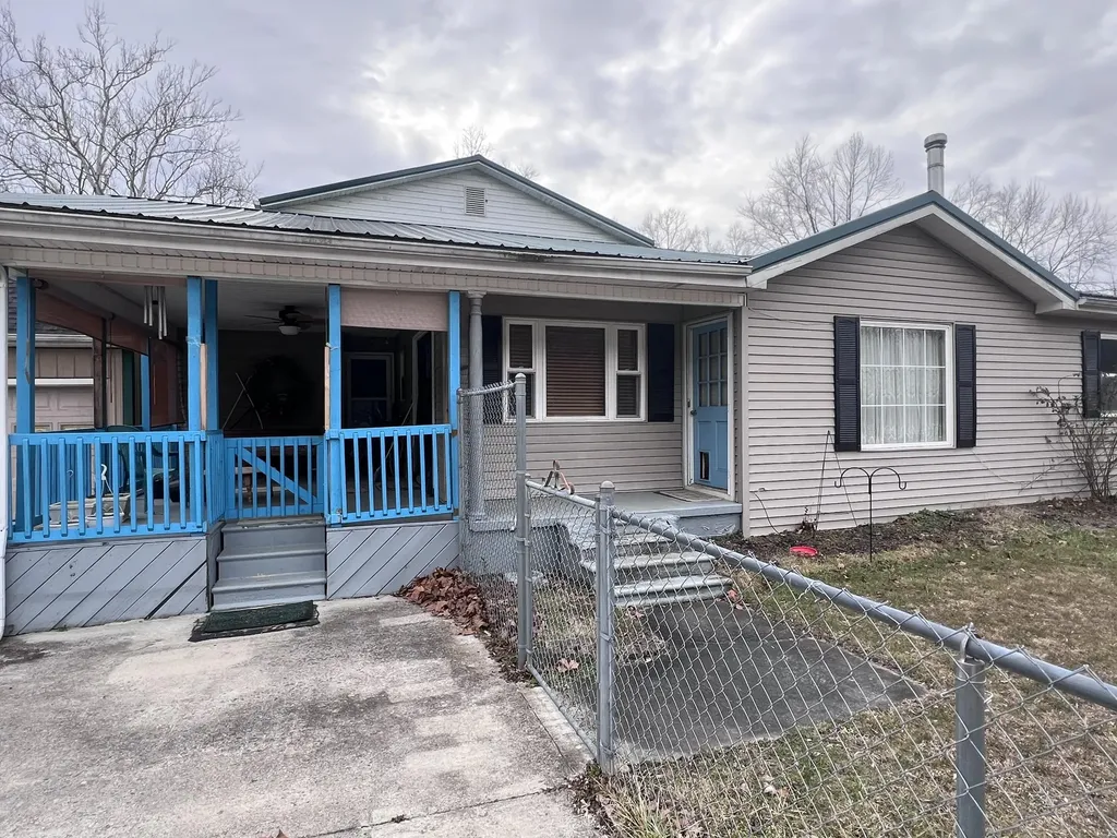 406 Kentucky Route 233 Gray KY 40734