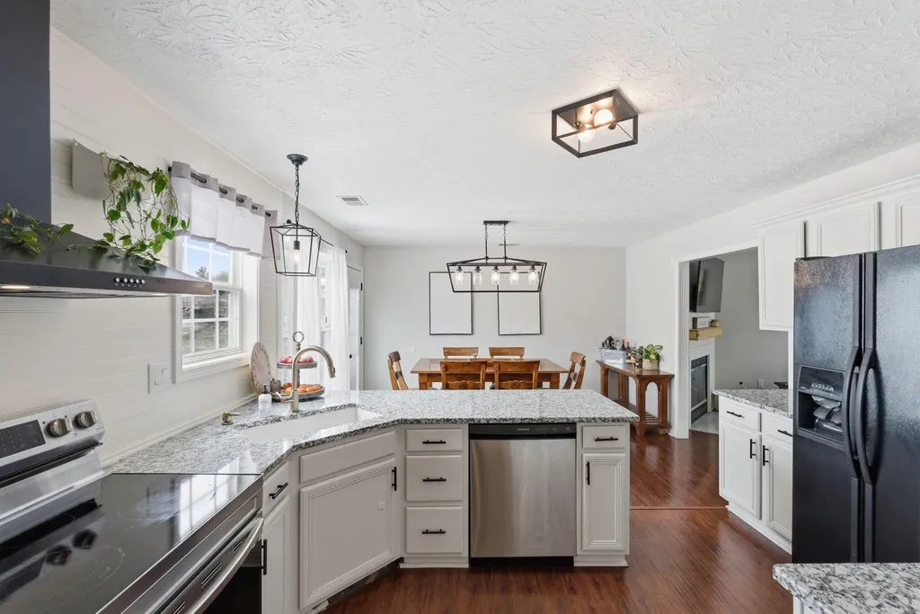2224 Arthur Way Lexington KY 40509