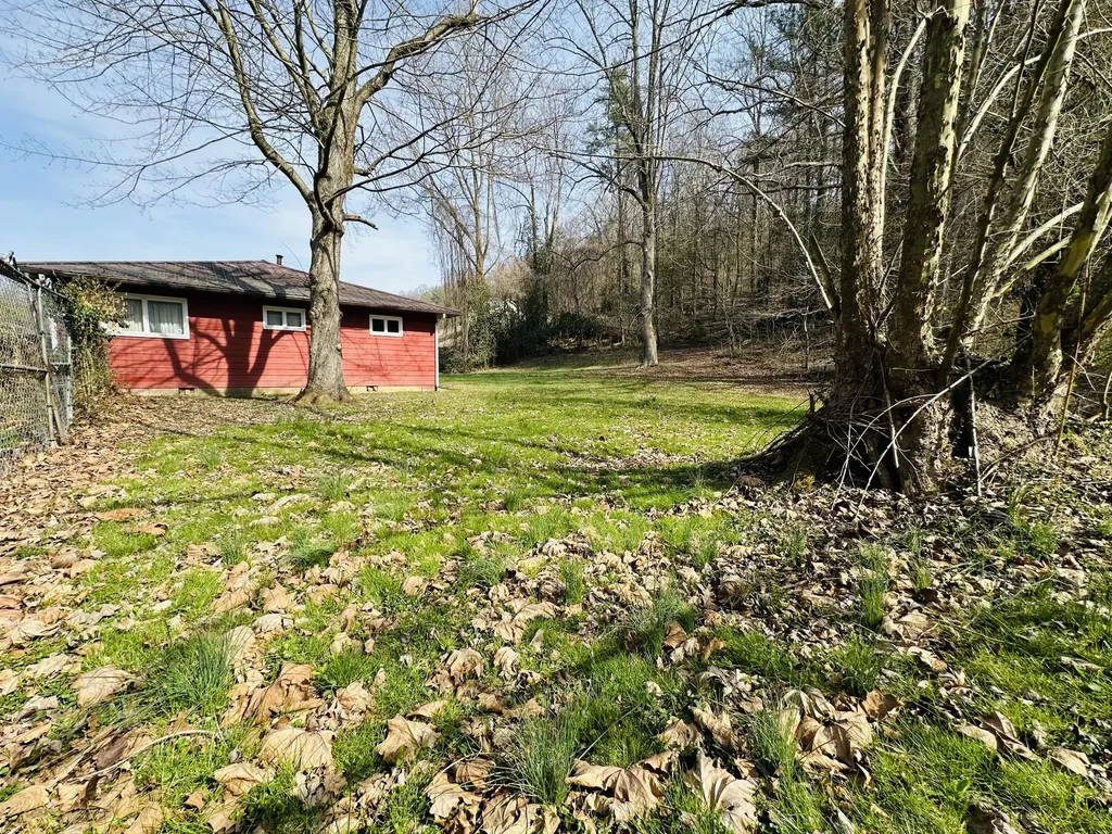 212 Town Branch Road Manchester KY 40962