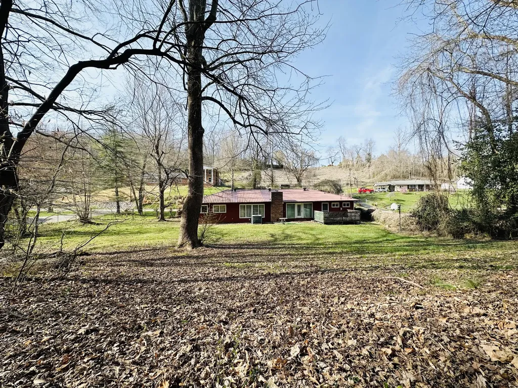 212 Town Branch Road Manchester KY 40962