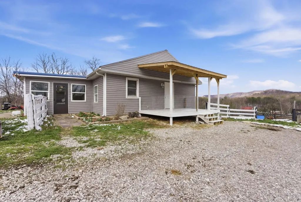 10494 Battlefield Memorial Highway Berea KY 40403