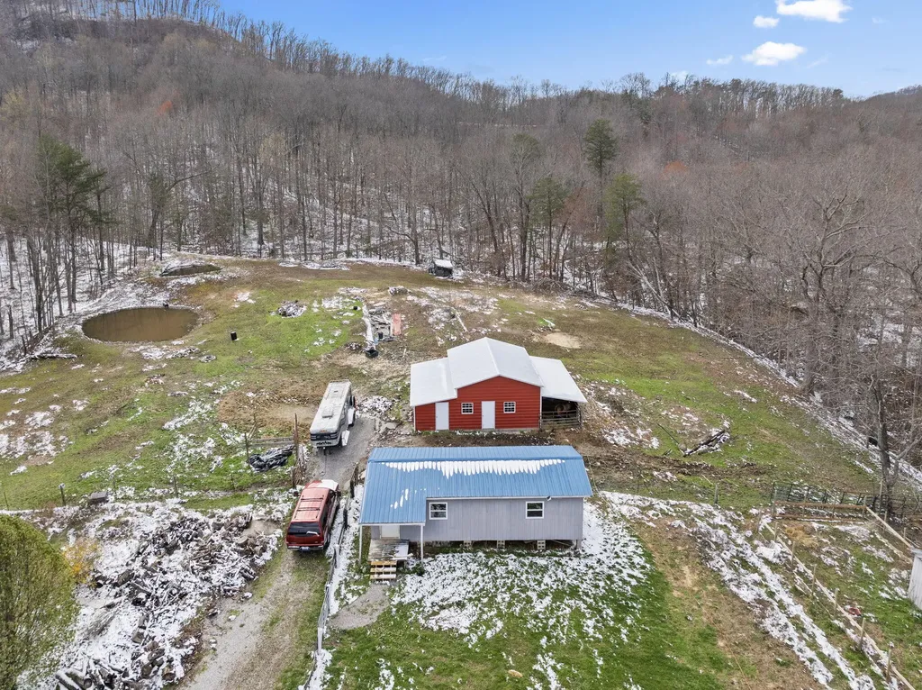 10494 Battlefield Memorial Highway Berea KY 40403