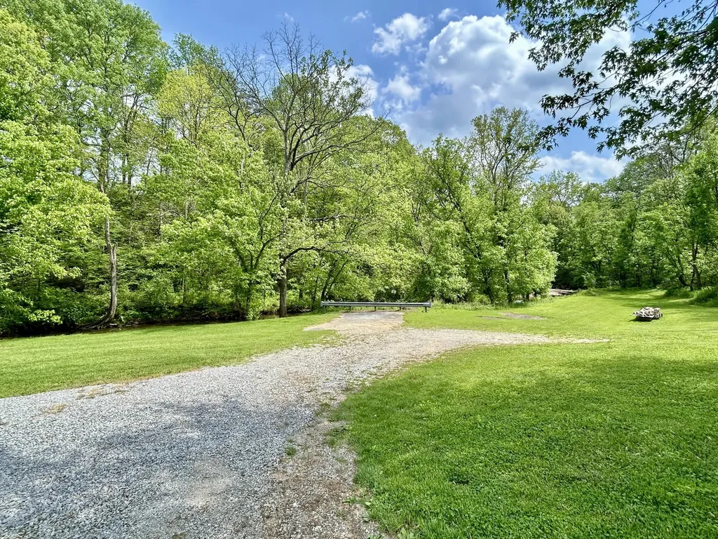 1571 Kit Cowan Road Somerset KY 42501