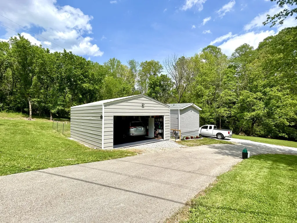 1571 Kit Cowan Road Somerset KY 42501