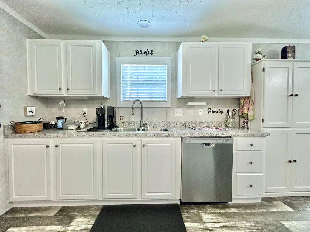 1571 Kit Cowan Road Somerset KY 42501