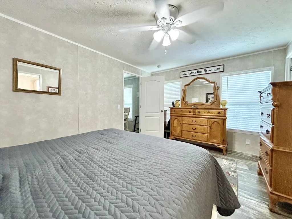 1571 Kit Cowan Road Somerset KY 42501
