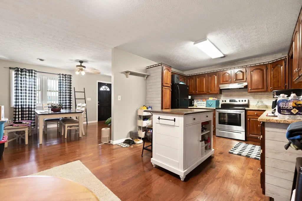 1080 Parkers Mill Road Somerset KY 42501
