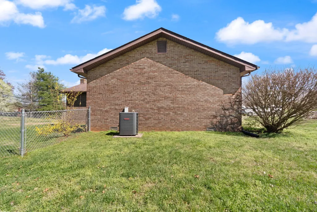1080 Parkers Mill Road Somerset KY 42501