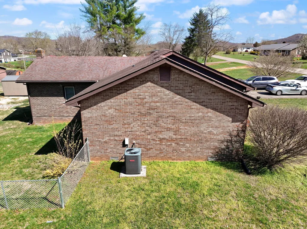 1080 Parkers Mill Road Somerset KY 42501