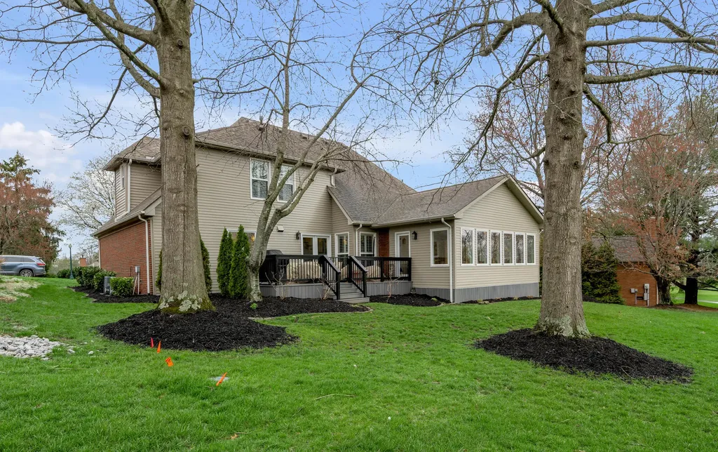 1370 Estates Hill Circle Lexington KY 40511