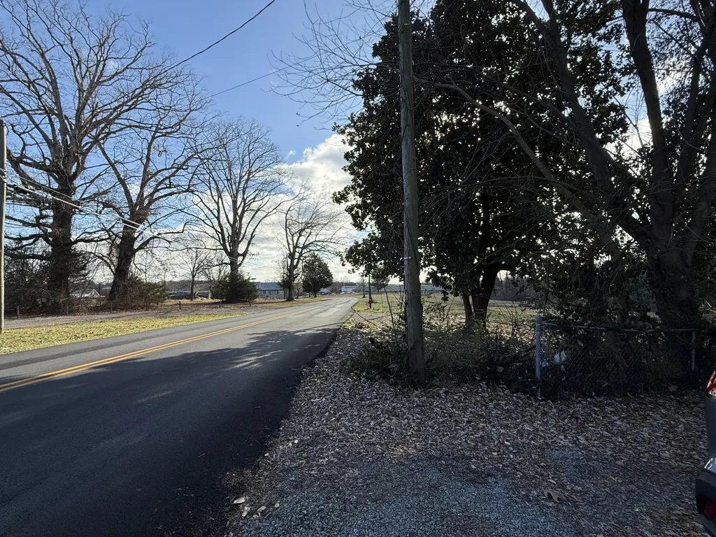 365 Maple Street Russell Springs KY 42642